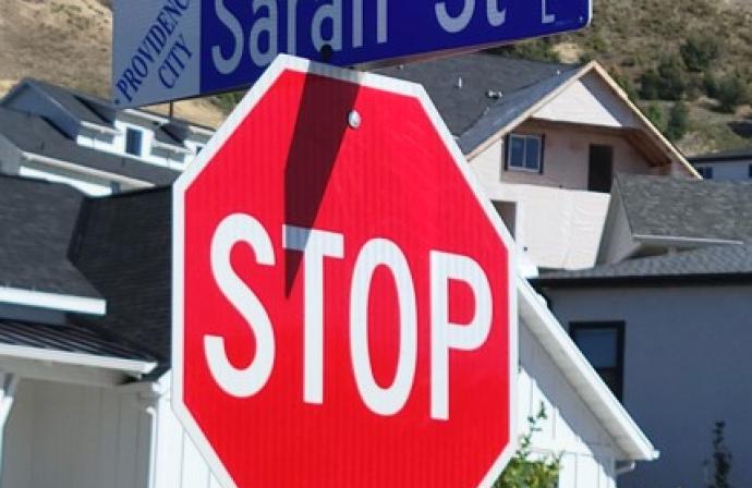 Picture of a stop sign on Sarah St